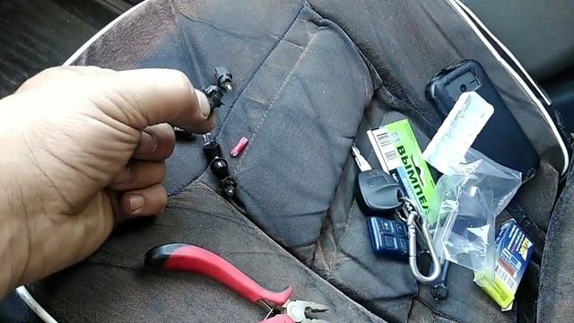 Замена лампочек в панели приборов на калине .Ставлю светодиодные. смотреть онлайн