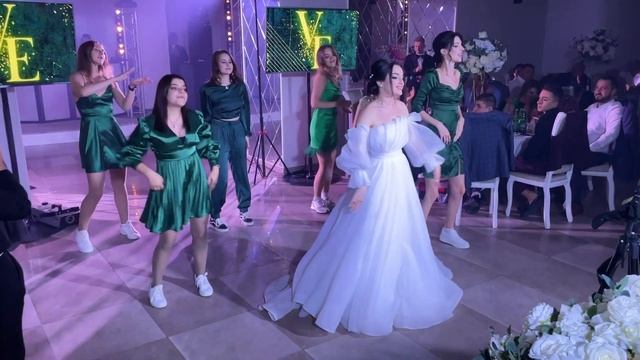 Флешмоб на свадьбу. Танец невесты и подружек