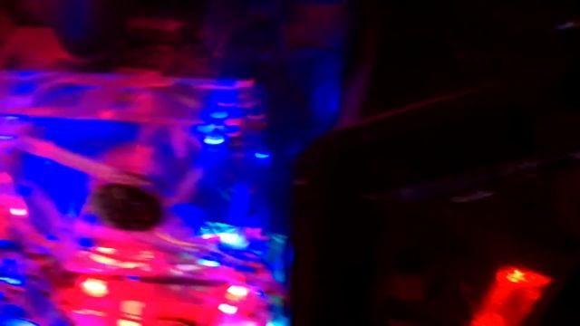 Корпус, кулеры, и направление тяги воздуха смотреть онлайн