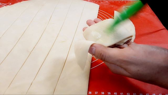 БЕЗ НЕЁ И ПРАЗДНИКА НЕ БУДЕТ! ВОЗДУШНАЯ, СЛОИСТАЯ И ХРУСТЯЩАЯ, ЭТОТ КАТЛАМА ВСЕХ ПРОСТО ПОРАЗИЛ. смотреть онлайн