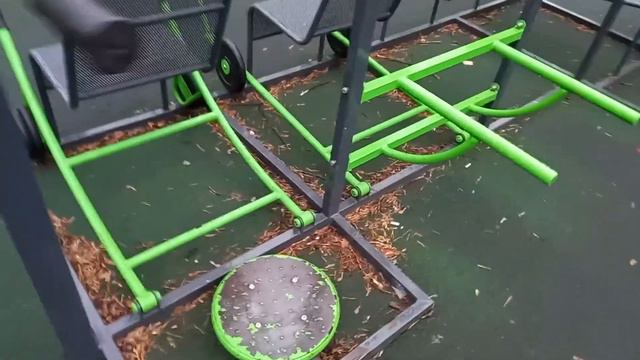 Наблюдение за Хулиганостой Собакой смотреть онлайн