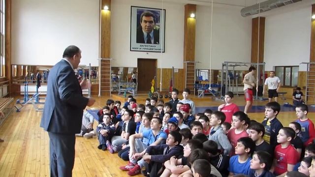 Олимпийский урок Магомедхан Арацилов часть2 смотреть онлайн