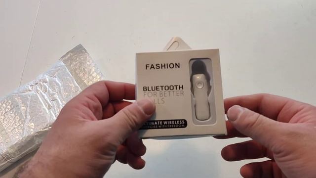 I paid 4.43$ on Mystery box from AliExpress ! 3 of 4 смотреть онлайн