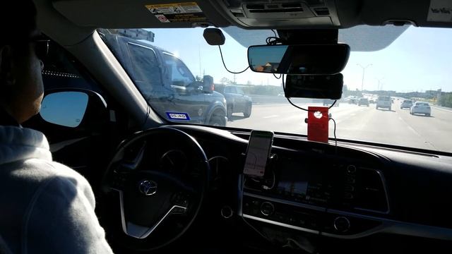 Comma.ai open pilot with Toyota Highlander 2018 in Toll road смотреть онлайн