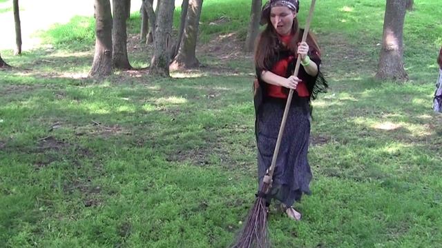 Бабки Ёжки Воробьевы горы 2015 смотреть онлайн