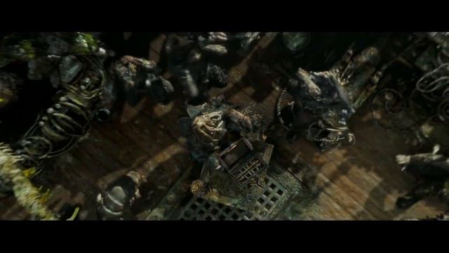 Дейви Джонс просит открыть сундук Джеймс Норрингтон приносит сердце Дейви Джонса лорду Беккету. смотреть онлайн