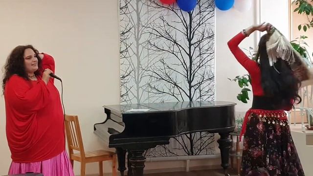 Амира и Диана - цыганская песня и танец - "Кай йонэ" смотреть онлайн