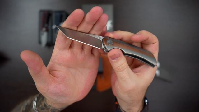 Складные ножи Wingman EDC: созвездие дизайнеров! Том Майо, Джон Баркер, Густаво Чеччини и другие смотреть онлайн