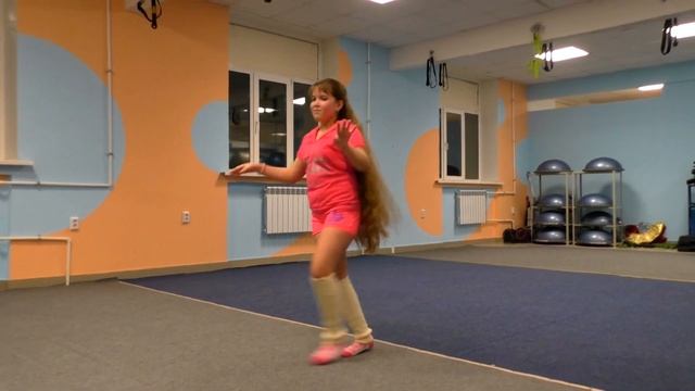 Знакомство с ритмами. САИДИ. Настя 10 лет импровизирует под саиди