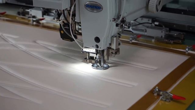 AUTOMOTIVE & BOAT TRIM PROGRAMMABLE SEWING MACHINE смотреть онлайн