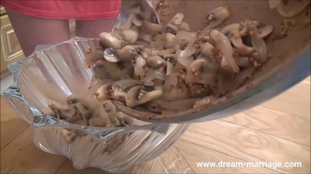 Hot Russian Girl Is Making Thanksgiving Dinner! смотреть онлайн