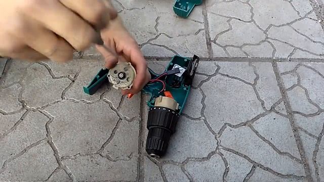 Как заменить двигатель в шуруповерте Штурм смотреть онлайн