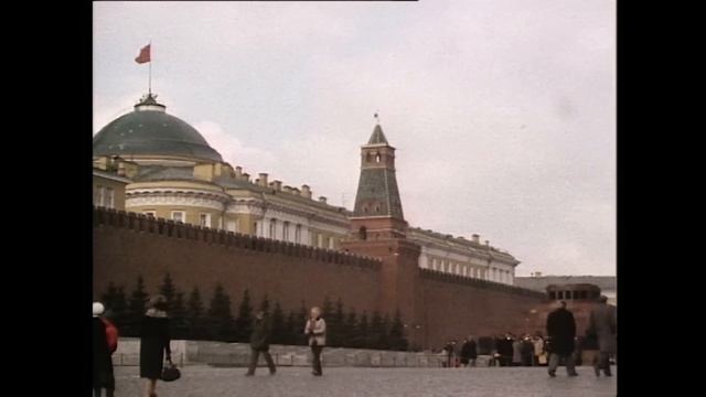 Why Does Russia Own This Old Piece of Germany? смотреть онлайн