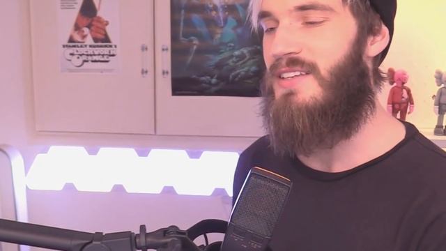 YOUTUBE TOUCHED MY SPAGET - LWIAY #0018 смотреть онлайн