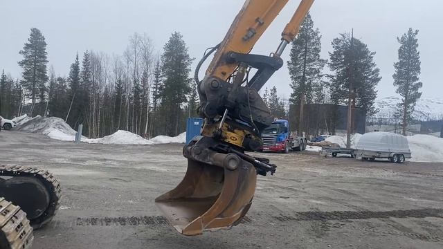 Köp Bandgrävmaskin Hyundai 290LC-7A på Klaravik смотреть онлайн