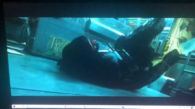 аквамен (царь отлантиды) Vs чудо женщина (принцесса фимискиры, амазонка) кто кого ?