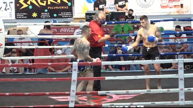 Super Fight profesional de K1 -65 KG MFC012Aitor Ibañez Vs Juan Martos смотреть онлайн