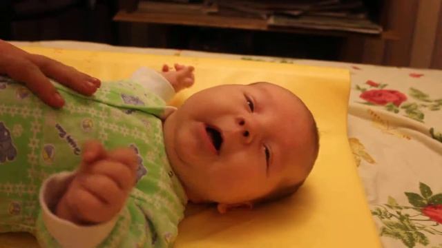 Мишка учится агукать в 2 месяца смотреть онлайн