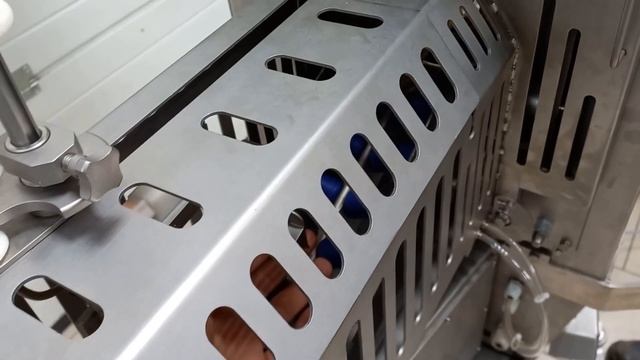 Видео работы клипсатора автоматического КН 32.01. Ч.3 Дозировка по флажку | ЕстьБУ.ру смотреть онлайн