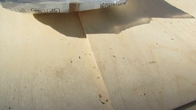 Коптим рыбу скумбрию на щепе из бука ольхи и чабреце смотреть онлайн