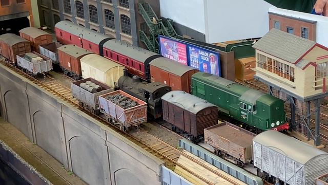 Beaconsfield Model Railway Exhibition 2022 смотреть онлайн