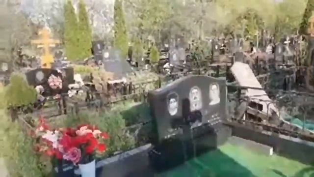 МЫ НА КЛАДБИЩЕ... ИНГА ХОСРОЕВА смотреть онлайн