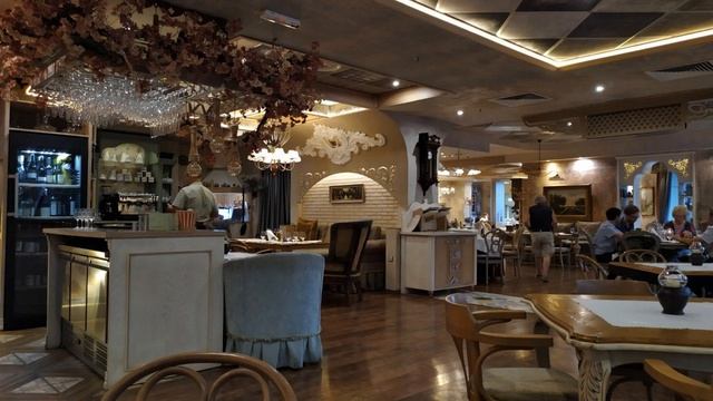Sofia. Restaurant. Sound. INT. DAY смотреть онлайн