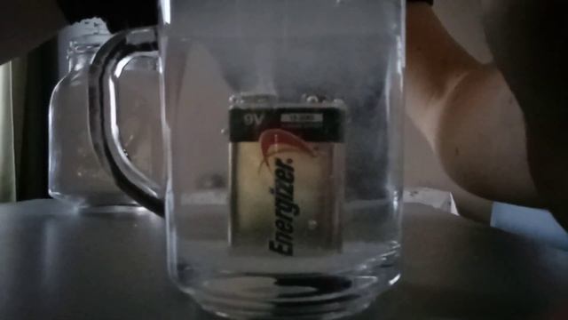 Электролиз воды ( мини гейзер) смотреть онлайн