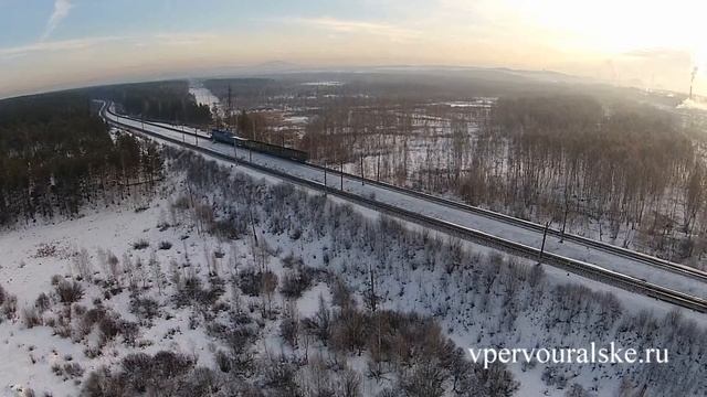 Первоуральск с высоты, поселок Динас, железнодорожный мост. HD1080 смотреть онлайн