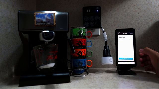 Geeni Smart Plug 2.4GHz смотреть онлайн