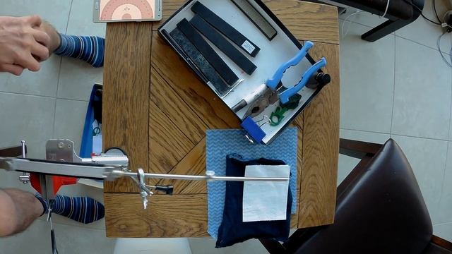 Заточка вторых в жизни ножниц на Ruixin pro смотреть онлайн