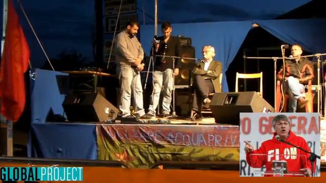 1 Maggio a Chiaiano 2012 - Intervento telefonico di Maurizio Landini FIOM смотреть онлайн