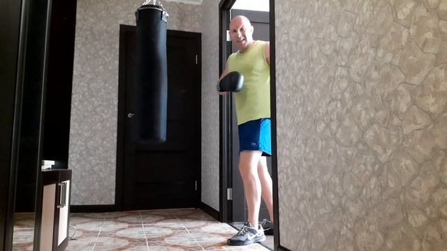 Мощьнейший удар для уличной атаки !!! смотреть онлайн