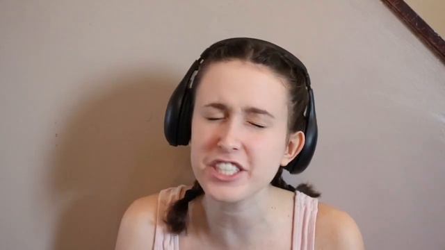 Jessie J - Flashlight - LIVE singing - Cover By 19 Year Old - Clare Newman смотреть онлайн