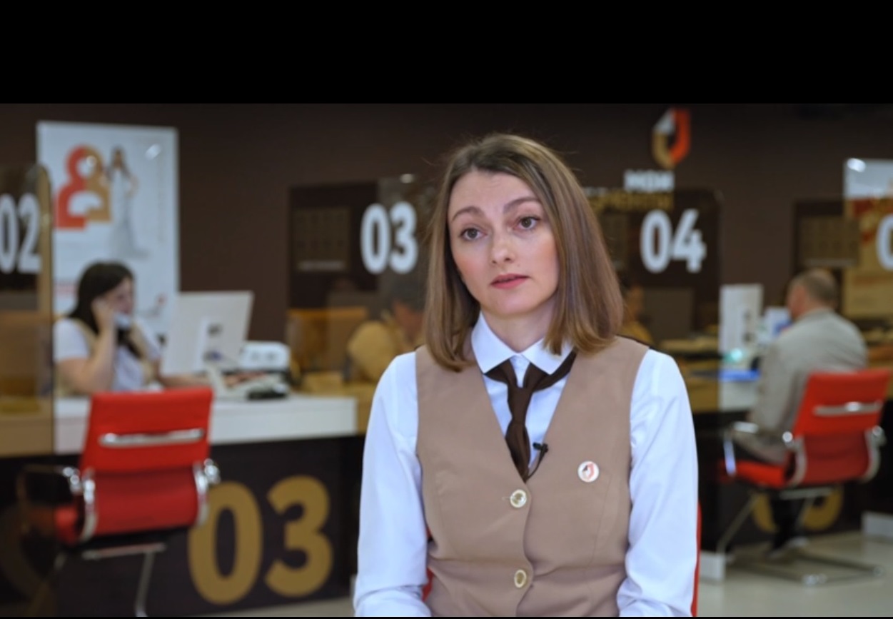 Елена Клепко - лучший универсальный специалист МФЦ России 2022 года смотреть онлайн