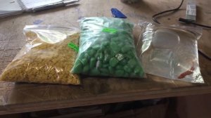 Аквариум в банке. Мини аквариум своими руками. Аквариум для петушка на 2л.