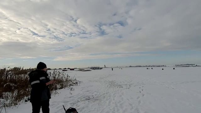 Особенности рыбалки зимой!! смотреть онлайн