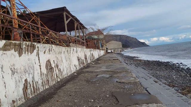 Село Морское. Берег. Последствия урагана ноября 2023 года в Крыму смотреть онлайн