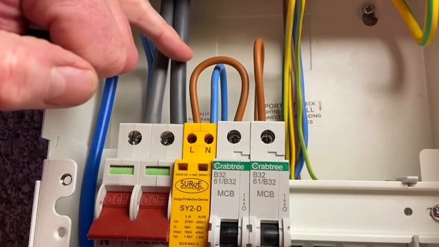 EV CHARGER installation UK - can you connect to an existing CONSUMER UNIT? смотреть онлайн