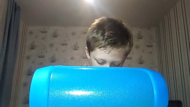 Распаковка колонки джибиэль чардж 2 смотреть онлайн