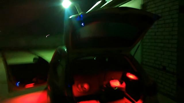 Подсветка салона, багажника Мазда 3 смотреть онлайн