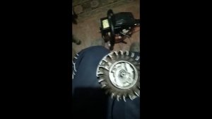 На китайской бензопиле разбило шпоночный паз на магнето и коленвале