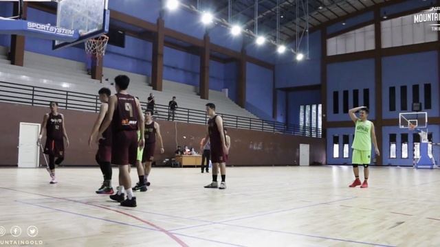 Scrimmage Game | NSH Mountain Gold Timika vs West Bandits Solo смотреть онлайн