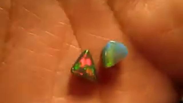 2 opales noire welo, 1 85ct, 7 4x5 8x4 4mm, 8 4x6 2x3 7mm смотреть онлайн