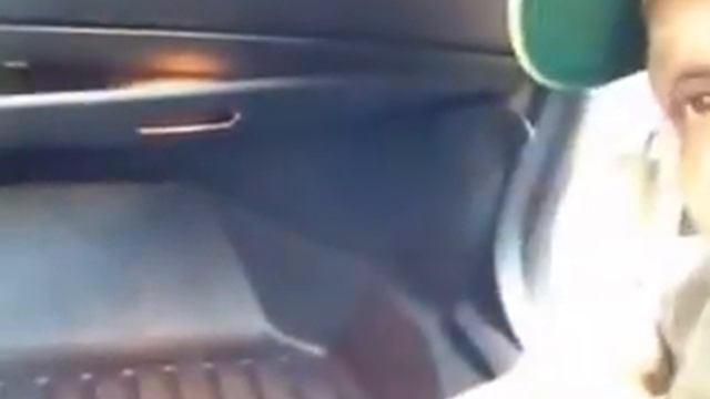 Trucker Bob Changes A Volvo XC90 Cabin Filter