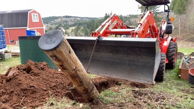 #133 Kioti Tractor - Planting Poles for the Garden Fence! A Little Backhoe Work! смотреть онлайн