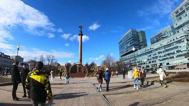 Семейная пешая прогулка ❤️ Москва. Улица Б. Лубянка, Рождественский и Цветной бульвар. смотреть онлайн