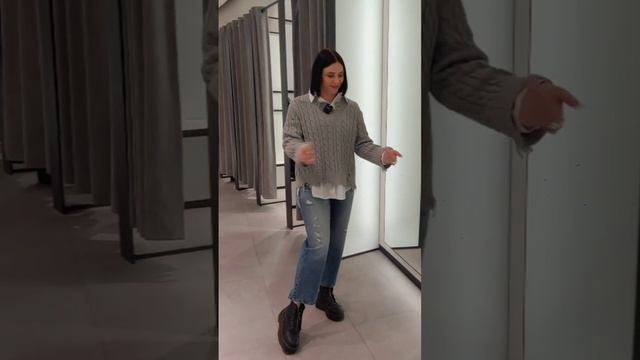 Как носить белую рубашку? #shorts смотреть онлайн