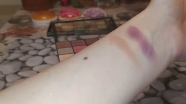 Моя коллекция теней от Revolution на 1 сентября 2021 года ч. 1