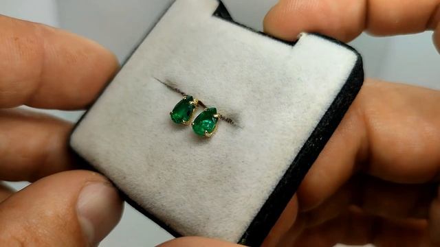 Серьги пусеты желтое золото 585 проба нат. изумруды 0,86 кт смотреть онлайн